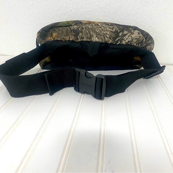 Fieldline Camouflage Fanny Pack Hunting Camping Hiking Waist Bag Wide Strap - Picture 5 of 9